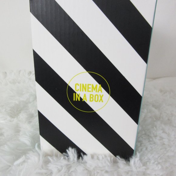 Project Yourself Lo-Fi Phone Projector Cinema in a Box Cell Phone New In Box - Picture 2 of 3